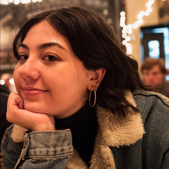 Meet your Posher, Ana - Picture 1 of 1